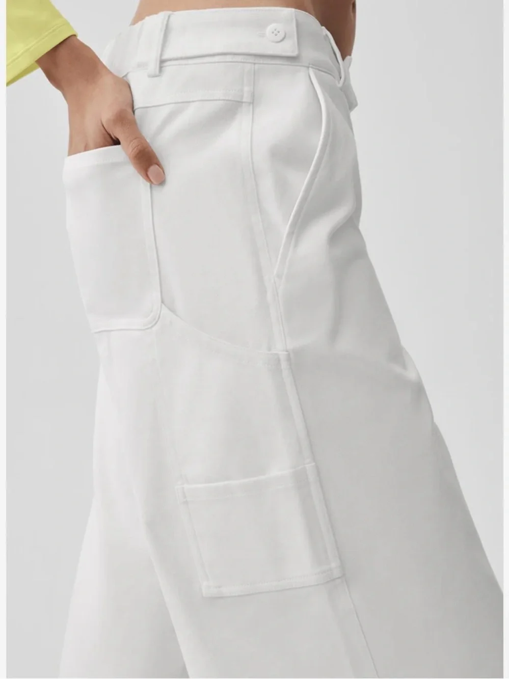 ALO YOGA High Road Straight Leg Pant White NWT size Medium